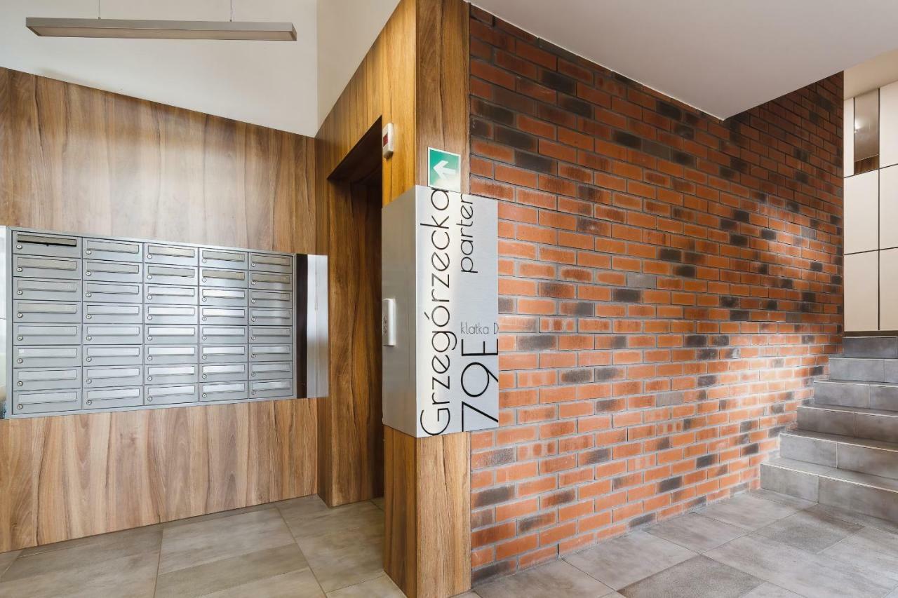Apartments Claro II By Noclegi Renters Краков Экстерьер фото